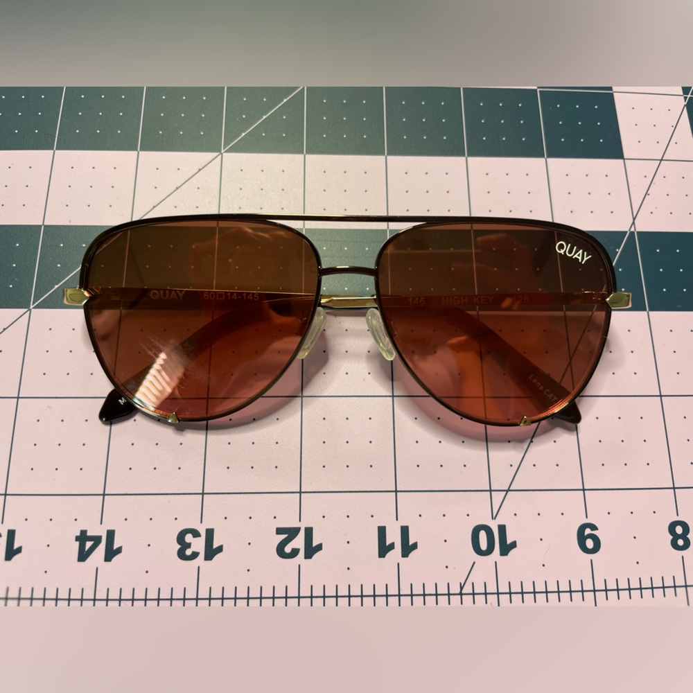 Quay High Key Aviators Gold Frame / Brown Fade Lens